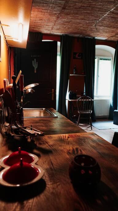 Sahara Studio With Shared Bathroom In City Centre 布拉迪斯拉发 外观 照片